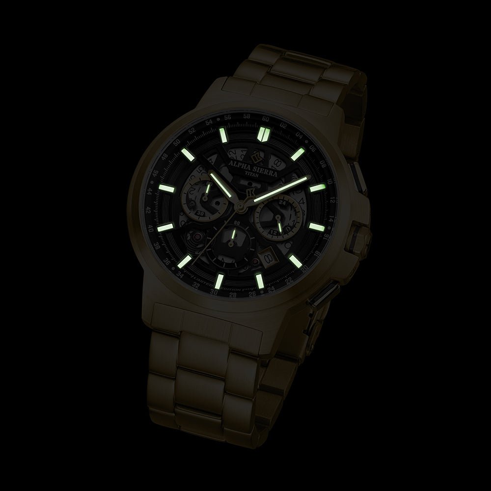 Titan G04